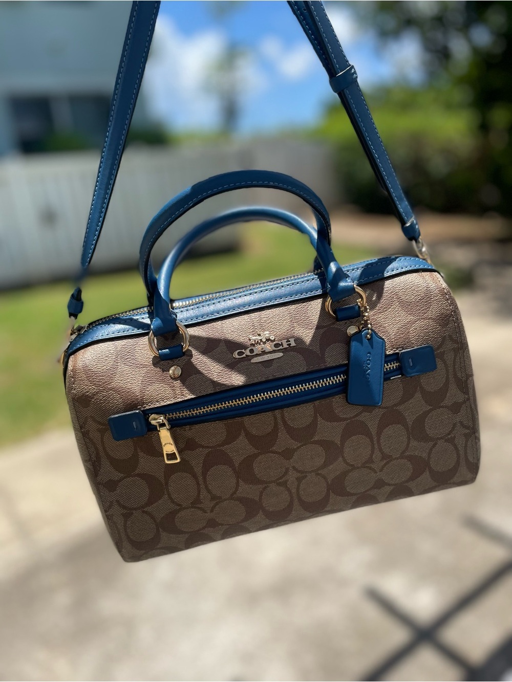 Coach Medium Signature Rowen with Blue Trim - Picture 8 of 9